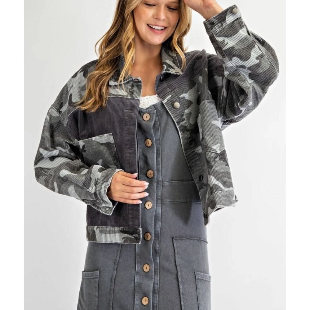 Easel Womens Camouflage Printed Corduroy Jacket, size Large